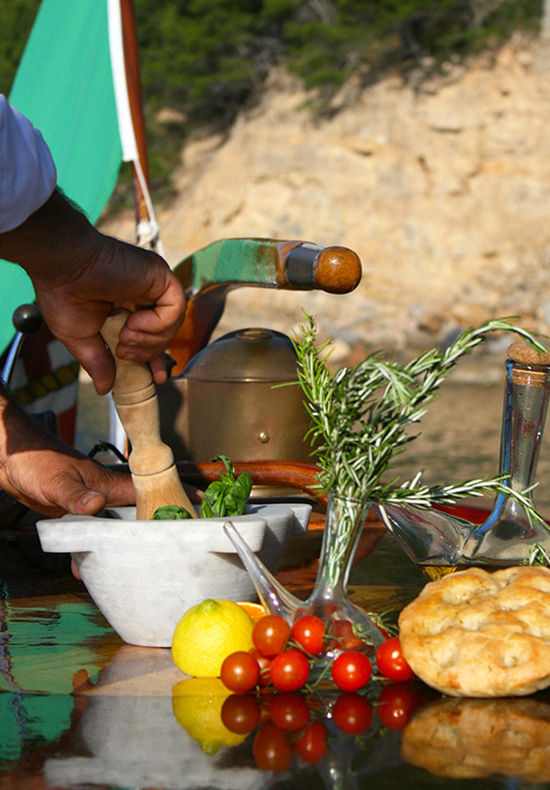 cinque terre pesto making, cooking classes