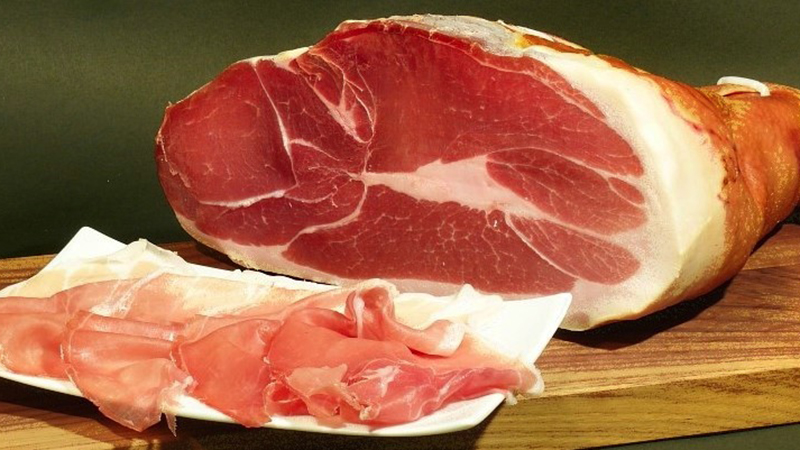 slices of prosciutto di parma