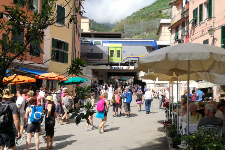 cinque terre shore excursion by train from la spezia