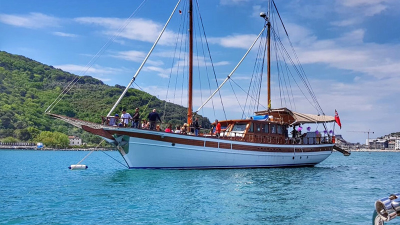 cinque terre private boat tours